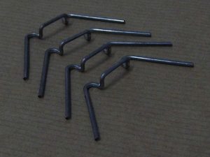 504665 Headlight Rim W Clips Short x4 ..